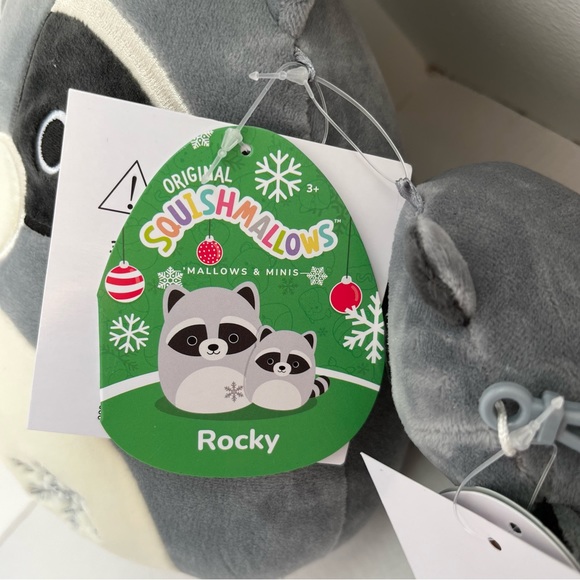 BNWT 8” Rocky the Raccoon Holiday Squishmallow with 3.5” Clip Set 🦝 - Picture 3 of 5